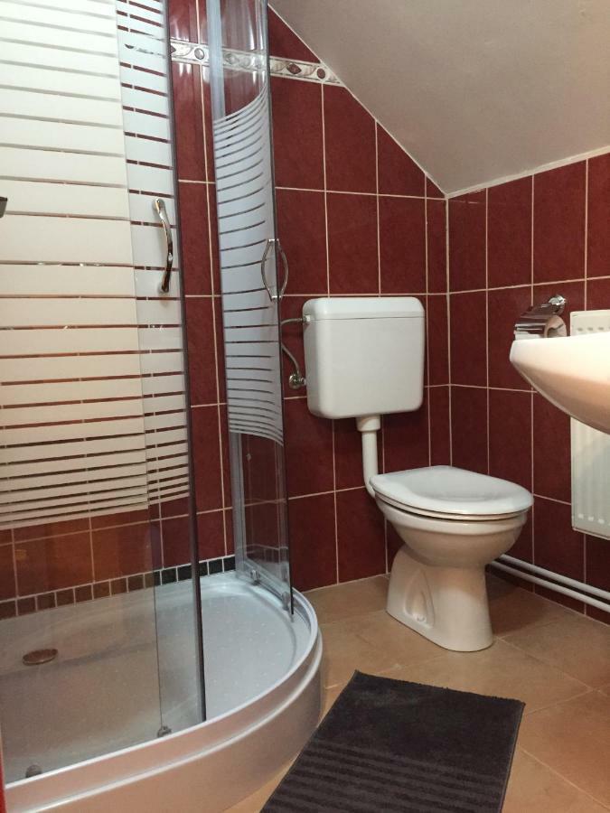 Gyongy Panzio Hotel Velence Luaran gambar