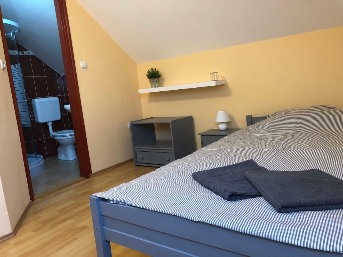 Gyongy Panzio Hotel Velence Luaran gambar